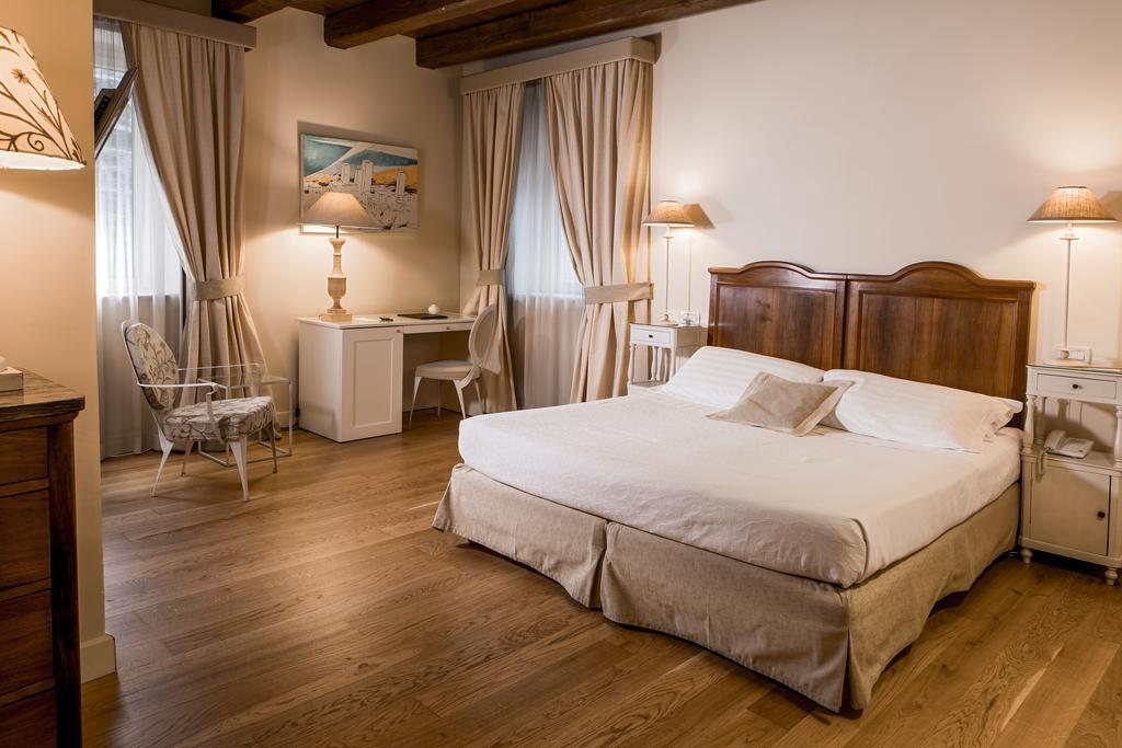 Hotel&Residenza 100 Torri Ascoli Piceno Exterior foto